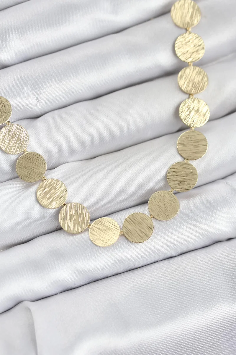 Yuvarlak Plaka Model Gold Renk Kadın Kolye 5886