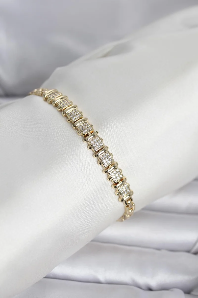 Xuping Model Zirkon Taşlı Gold Renk Kadın Bileklik 5886