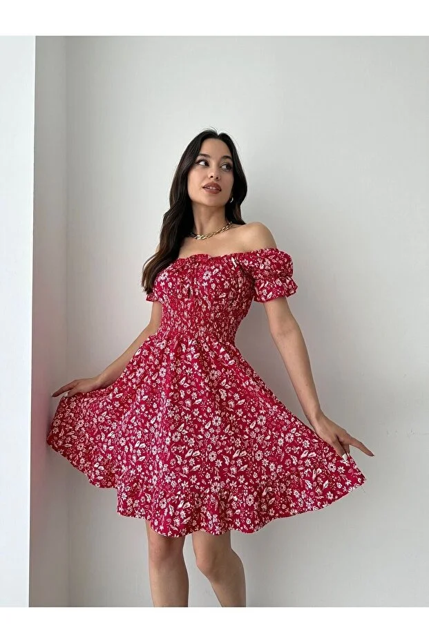 Kayık Yaka Çiçek Desenli Bürümcük Mini Elbise – Kırmızı