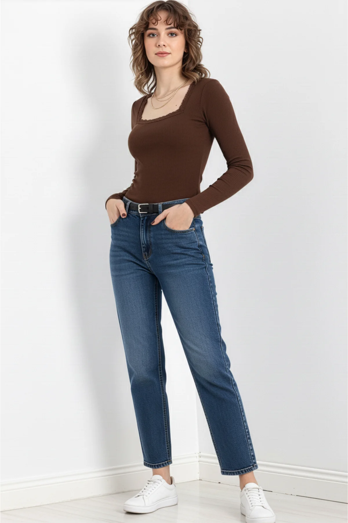 Kare Yaka Dantelli Kaşkorse Bluz - Kahverengi