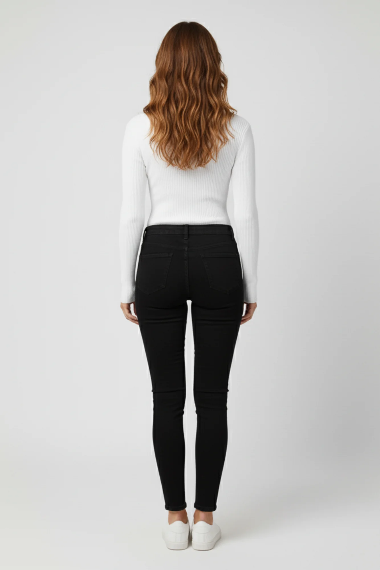 Kadın Beyaz Boğazlı Triko Kazak