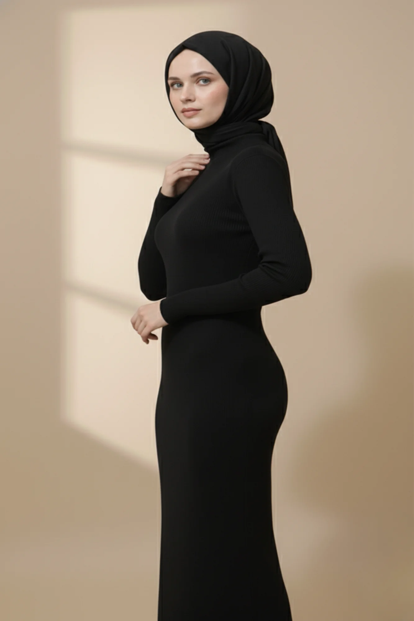 Balıkçı Yaka Siyah Uzun Elbise Tesettür