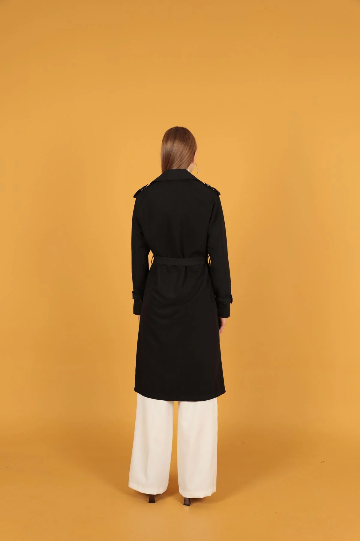 Tokalı kadın Siyah Trençkot