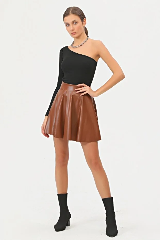 Kadın Mini Kloş Taba Renkli Suni Deri Etek