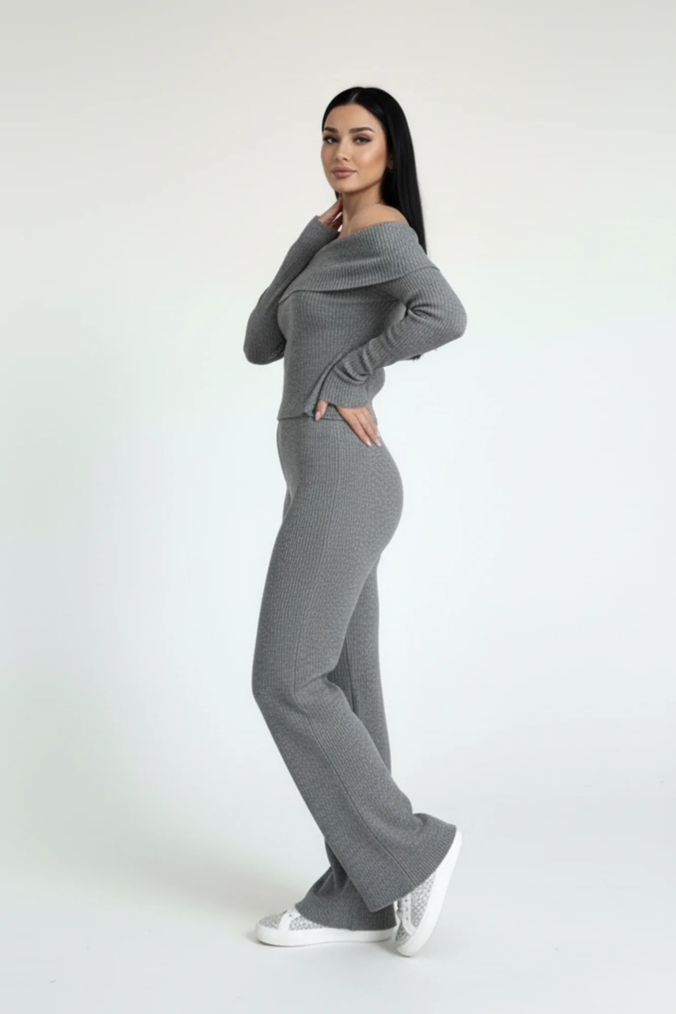 Kadın Madonna Yaka Gri Alt Üst Takım