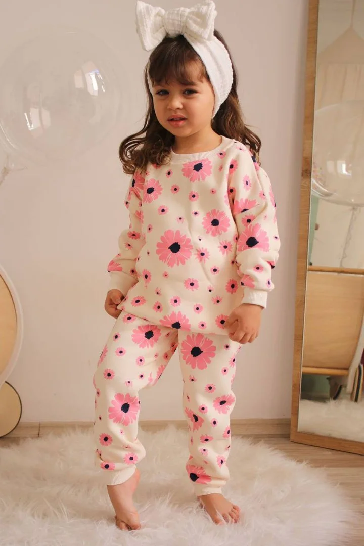 Üç İplik Şardonlu Çiçek Baskılı Kız Çocuk Günlük Takım