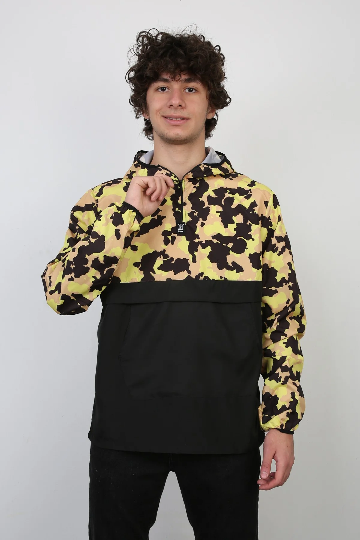 Yarım Fermuarlı Kamuflaj Desenli Kapüşonlu İnce Erkek Spor Günlük Mevsimlik Mont