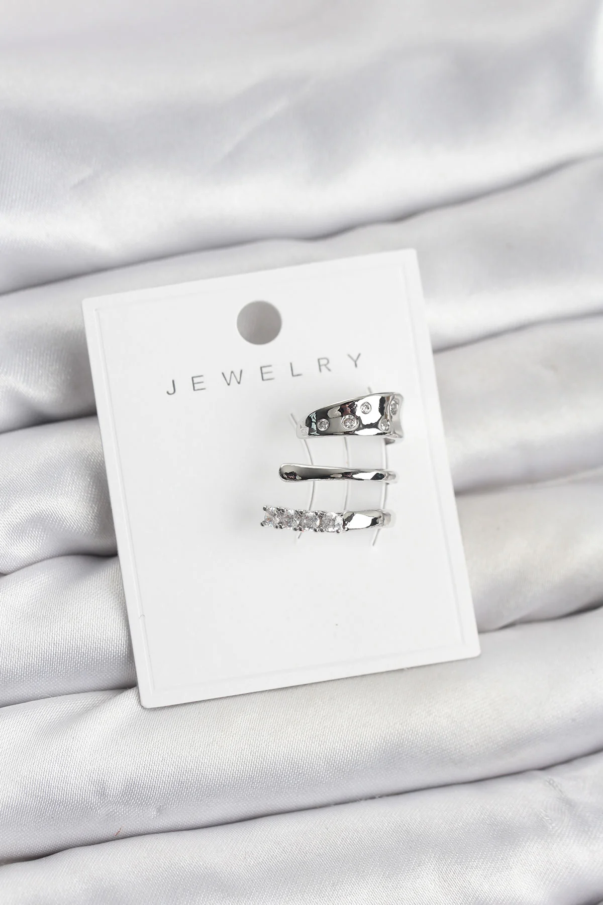 Gümüş Renk Zirkon Taşlı Pirinç Kıkırdak Küpe