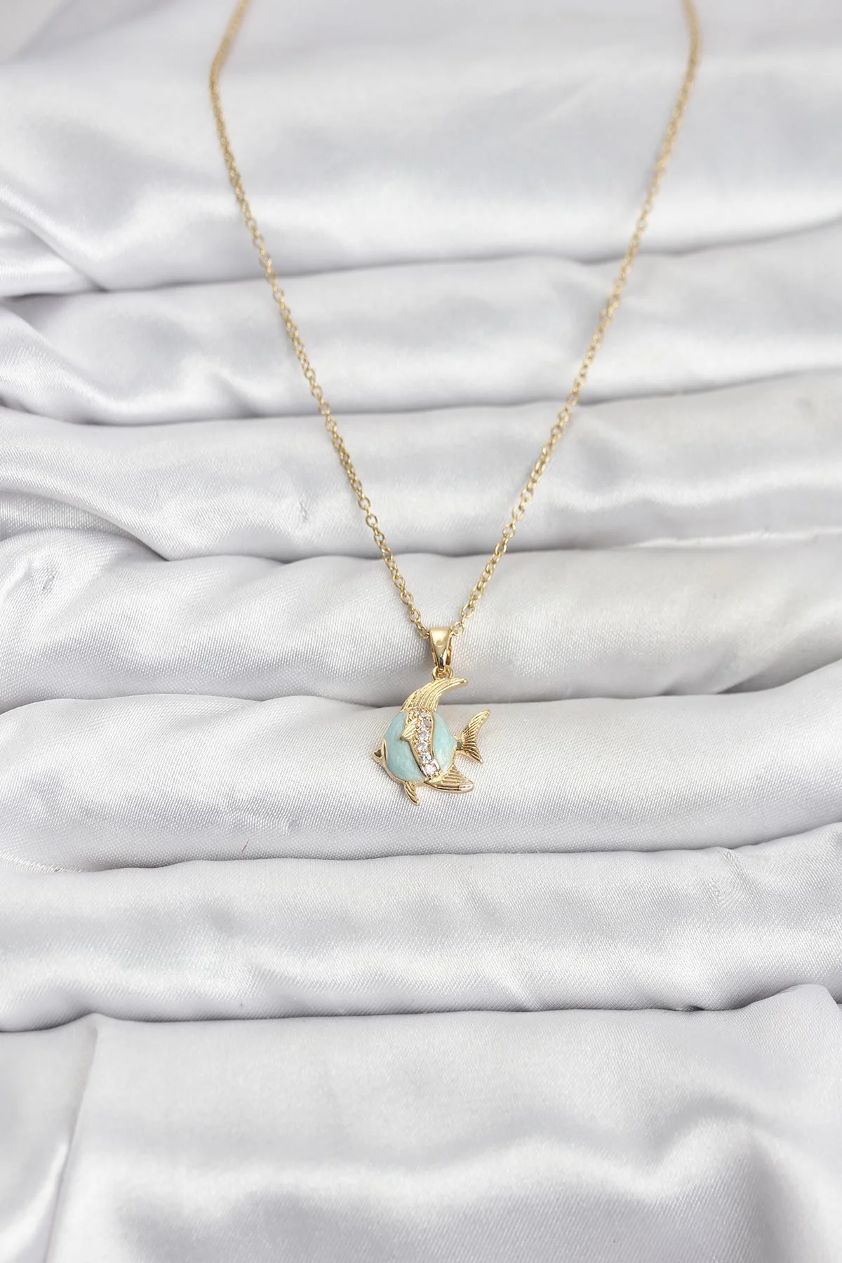 316L Çelik Zincir Gold Renk Balık Model Zirkon Taşlı Kadın Kolye