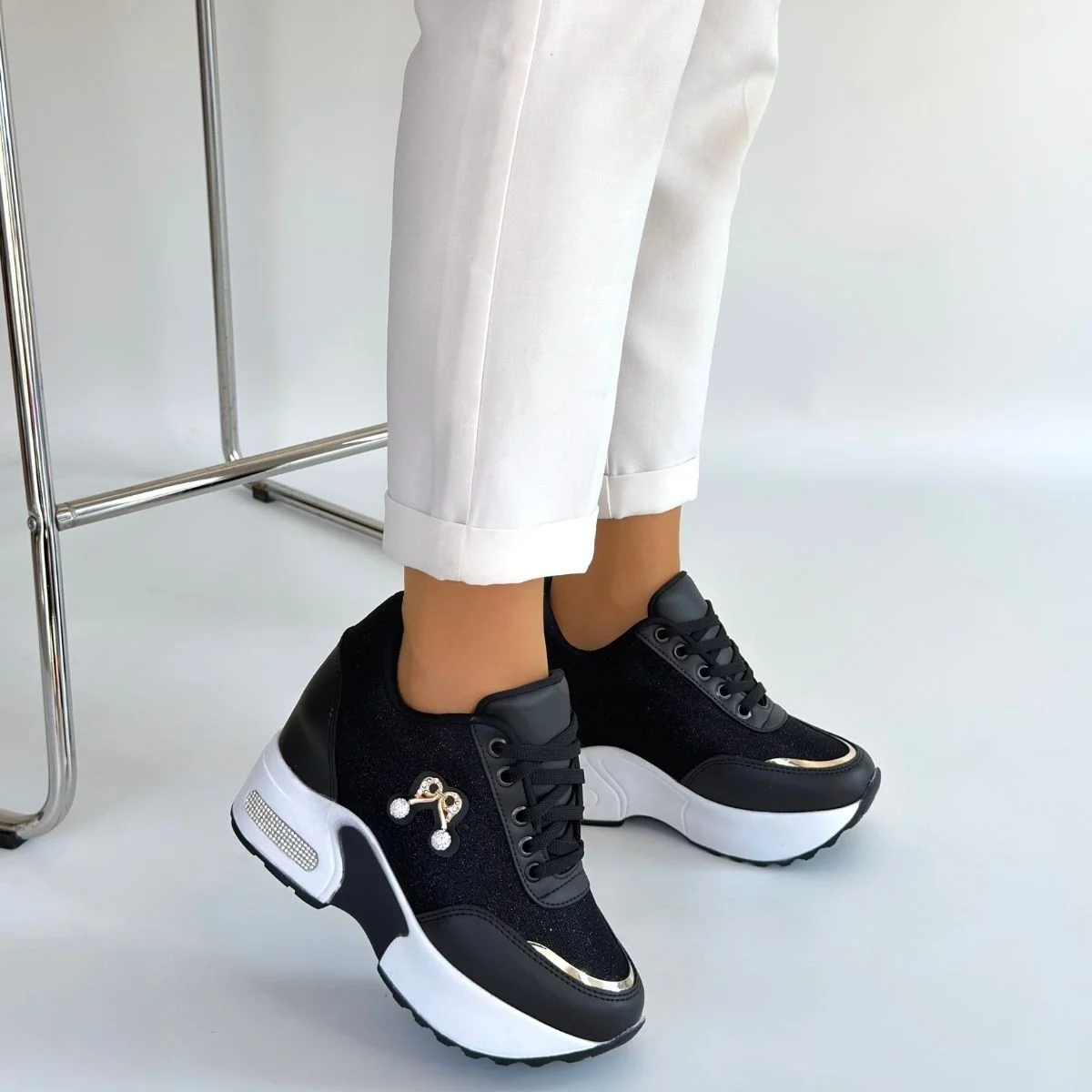 Wody Siyah Cilt Simli Bağcıklı Spor Ayakkabı