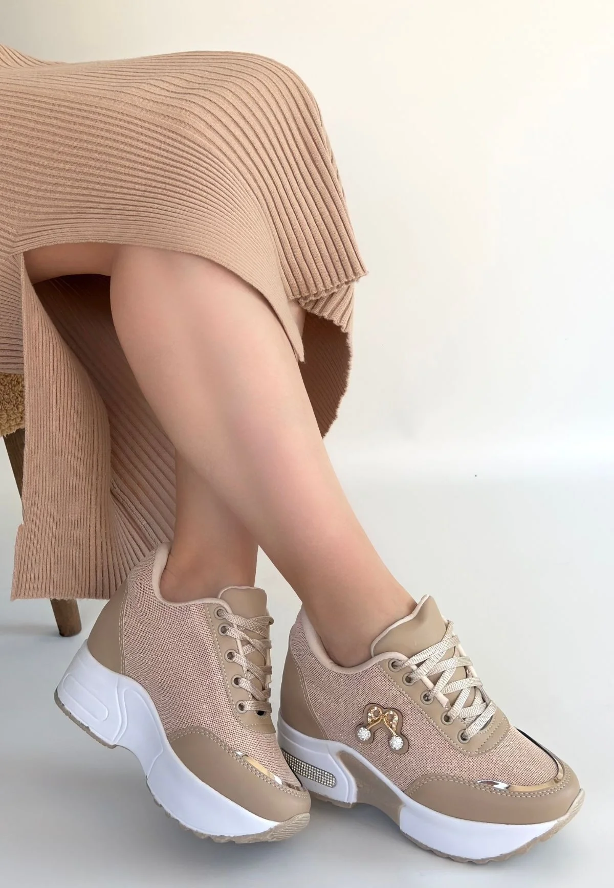 Wody Bej Cilt Simli Bağcıklı Spor Ayakkabı