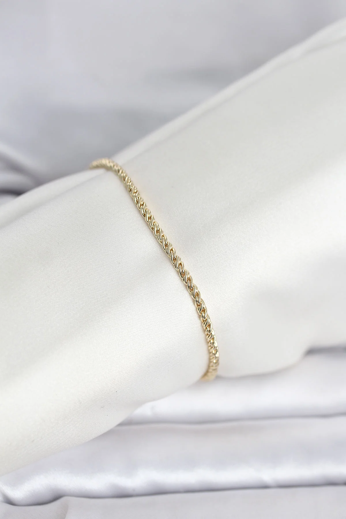 CM 14K Gold Renk Burgulu Zincir Model Kadın Bileklik