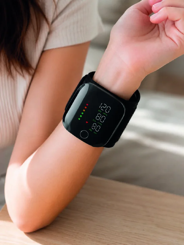 Taşınabilir Şarjlı Bilekten Tansiyon Ölçer Pratik Kullanım