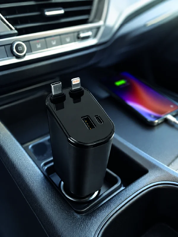 4 Cihazı Aynı Anda Şarj Eden Araç Şarj Cihazı USB-A, USB-C, Type-C ve Lightning Destekli