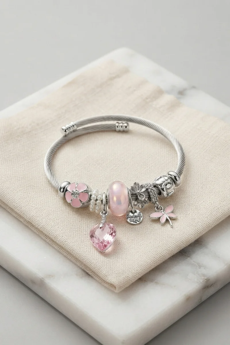 Pembe Kristal Kalp Charmlı Gümüş Renk Bileklik