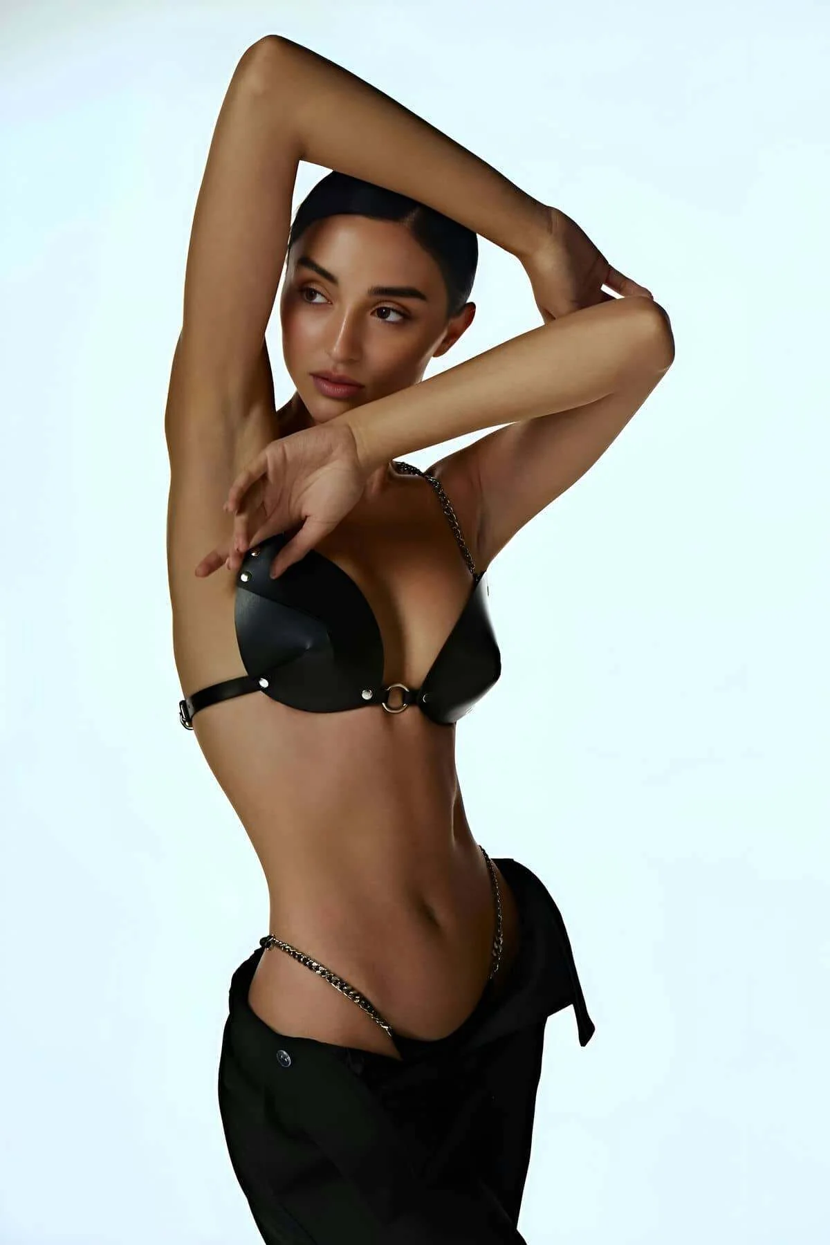 Fantazi Zincirli G-string Sütyen Külot Takımı Deri Harness - Brf1227