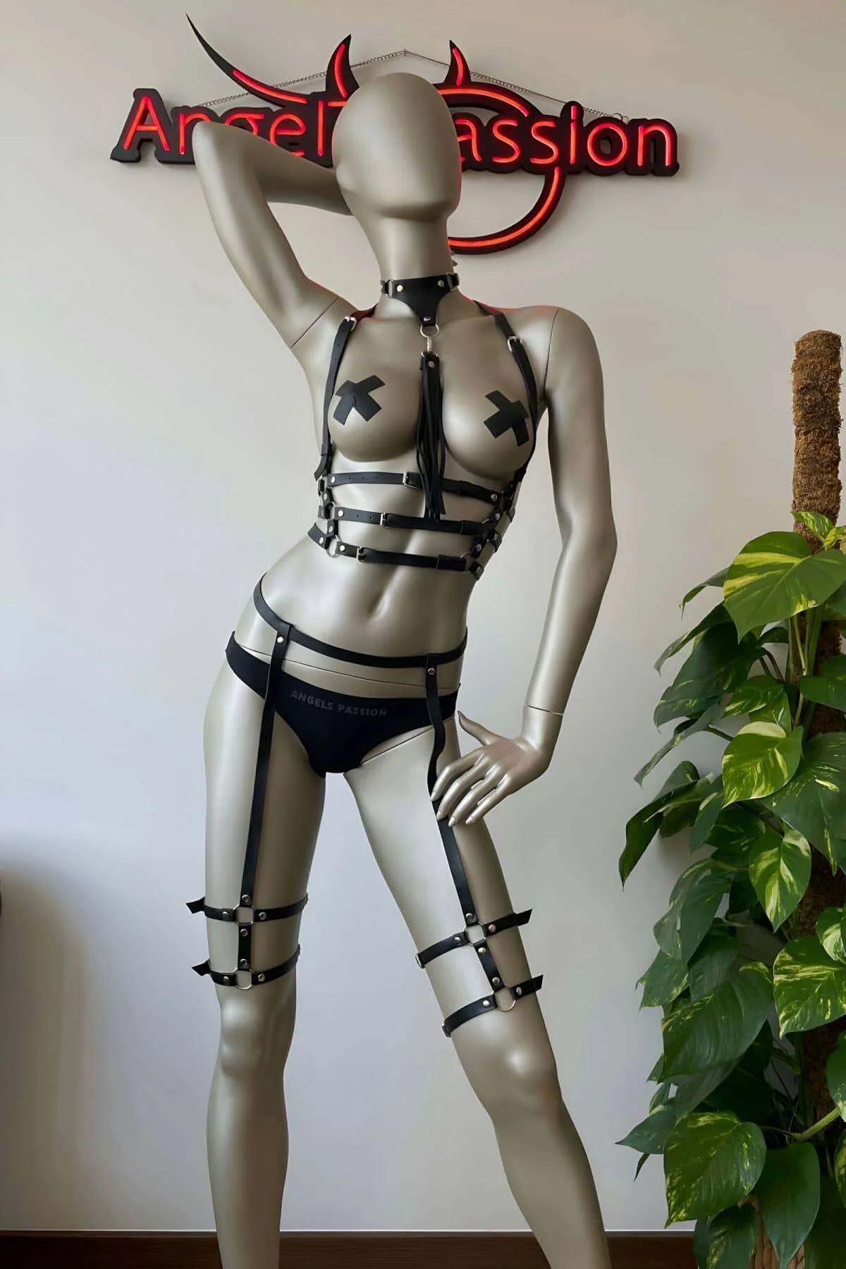 Püskül Choker Detaylı Siyah Deri Jartiyer Harness Takım - Brf302