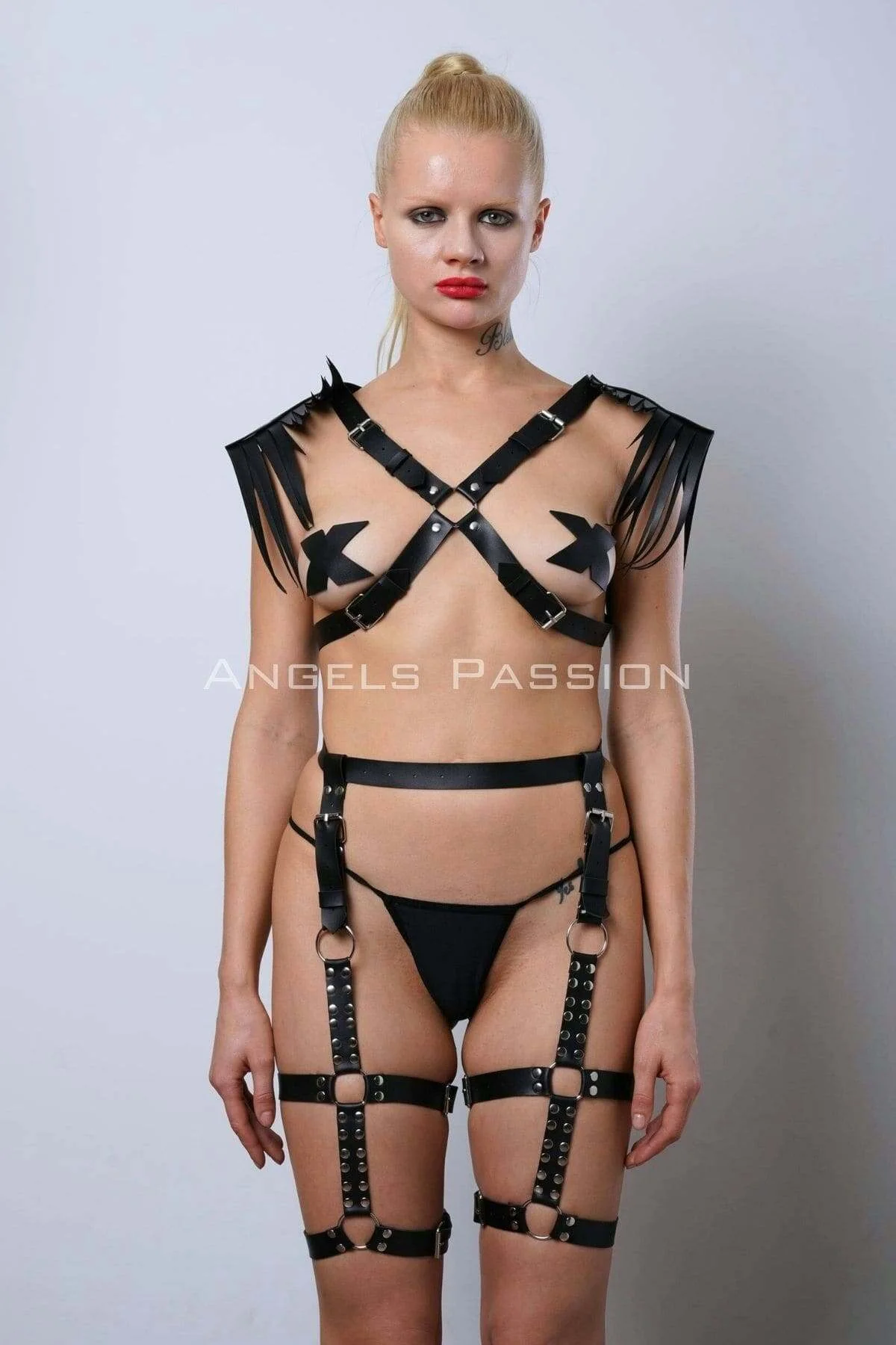 Omuzları Püsküllü Seksi Jartiyer Takım, Kırbaçlı Deri Jartiyer Takım - Brf1344