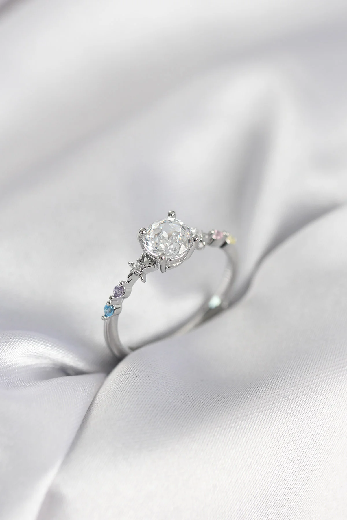 Tek Taş Model Zirkon Taşlı Gümüş Renk Kadın Yüzük