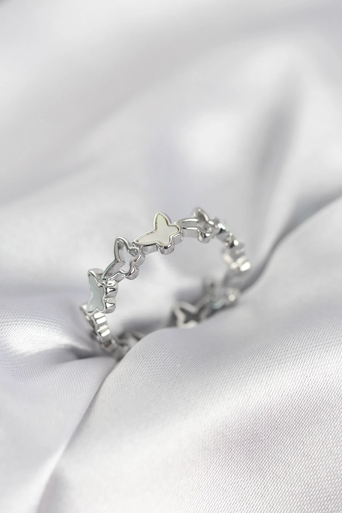 Gümüş Renk Kelebek Model Pirinç Kadın Yüzük