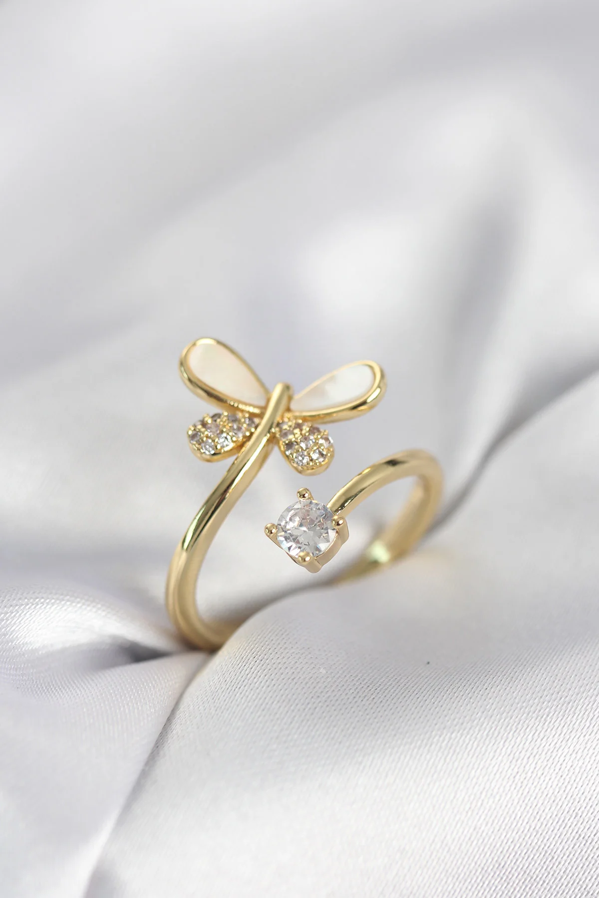 Gold Renk Yusufçuk Model Zirkon Taşlı Kadın Yüzük