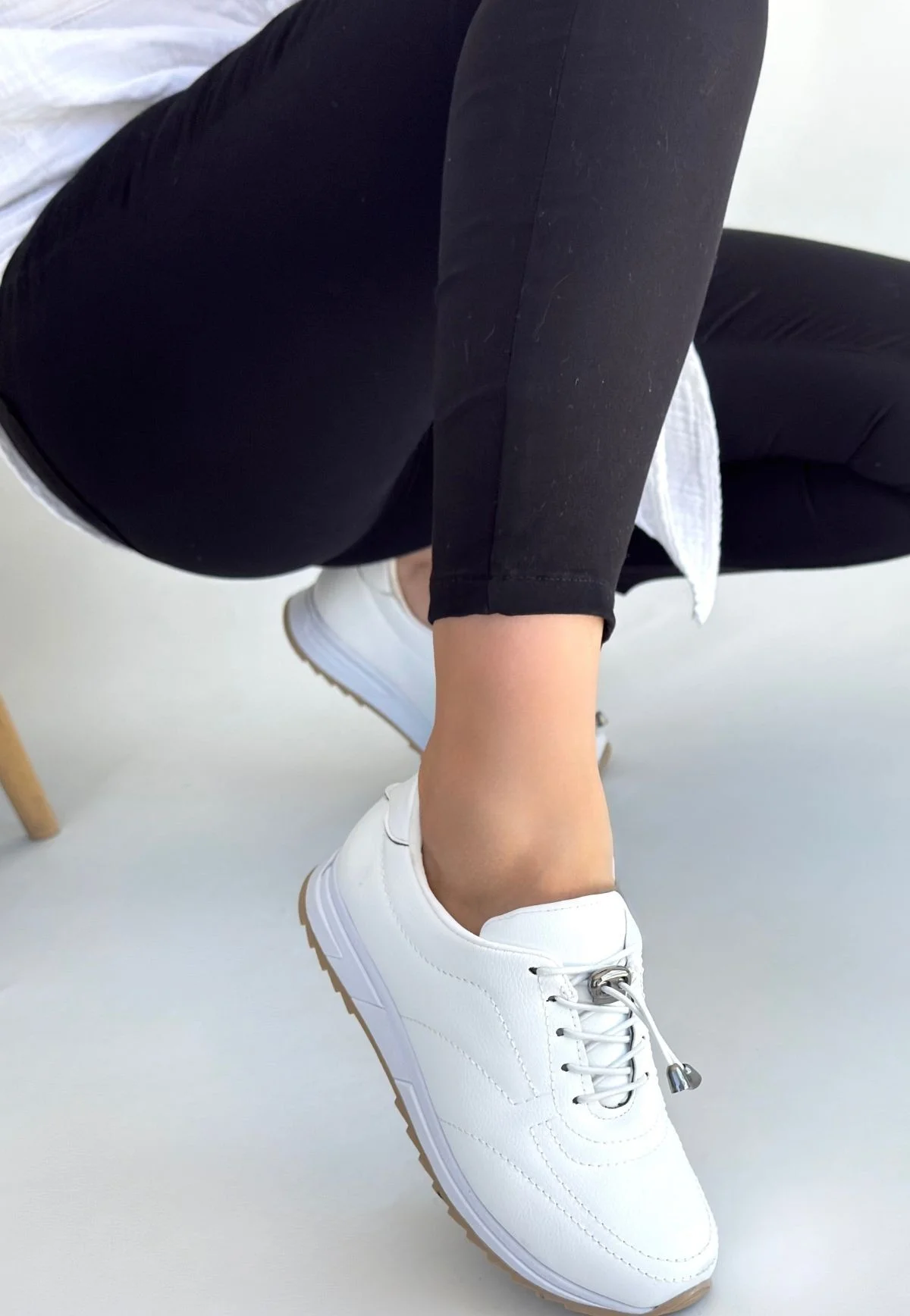 Finna Beyaz Cilt Bağcıklı Spor Ayakkabı