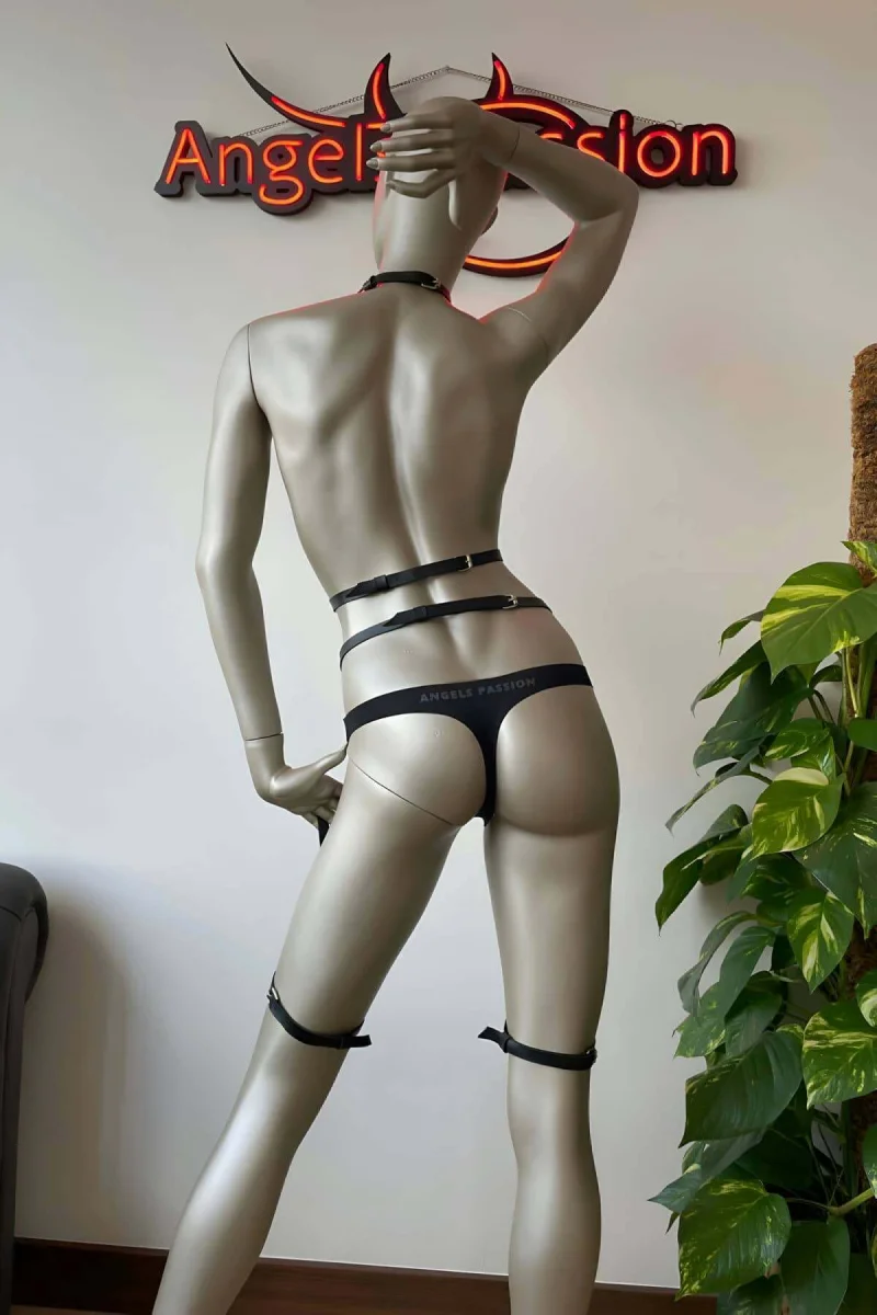 Fiyonk Detaylı Deri Jartiyer Harness İç Giyim