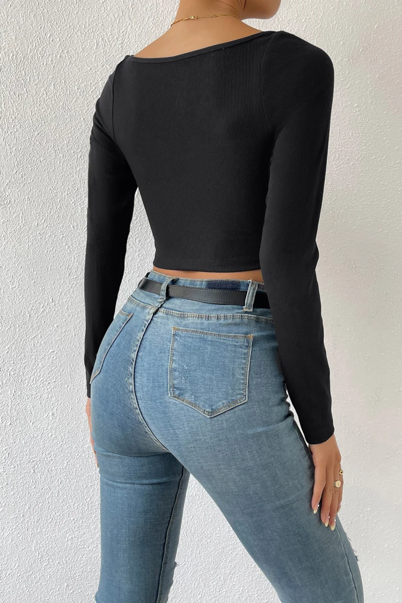 Kadın Siyah Uzun Kol Göğüs Dekolteli Şık Crop Top Bluz
