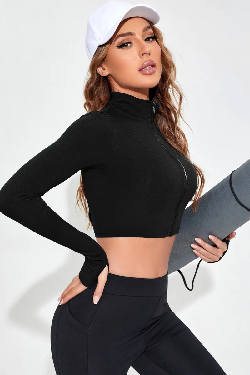 Kadın Siyah Uzun Kol Fermuarlı Parmak Geçme Detaylı Dik Yaka Crop Top Bluz