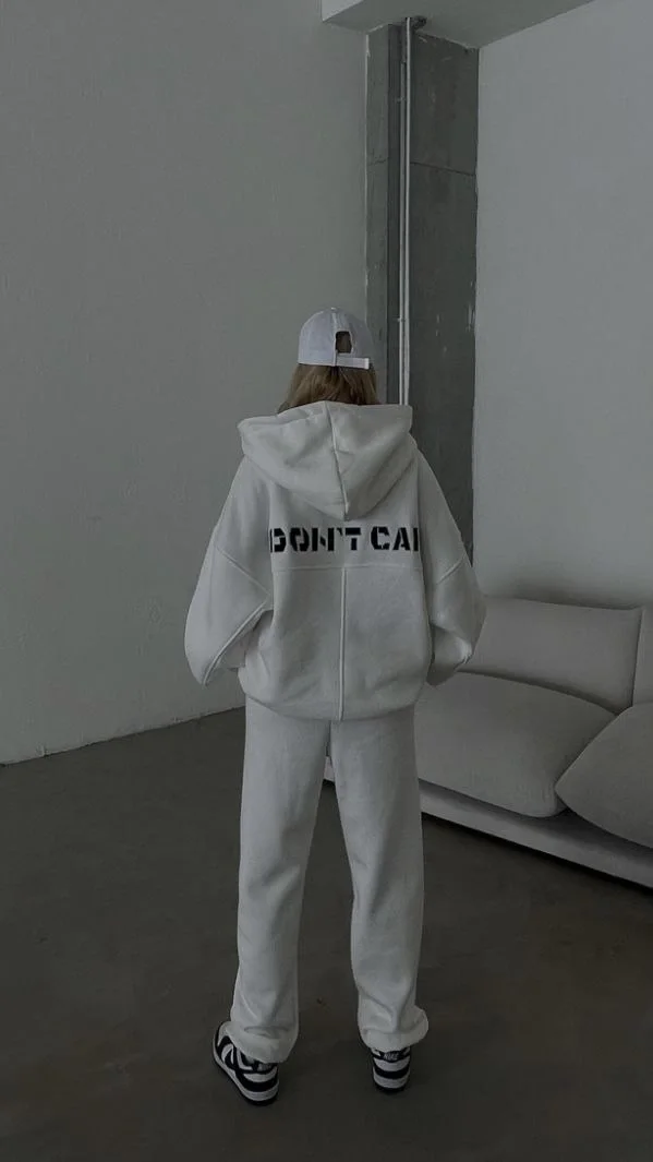 Nakış İşlemeli Üç İplik Sweat Takım- Beyaz -