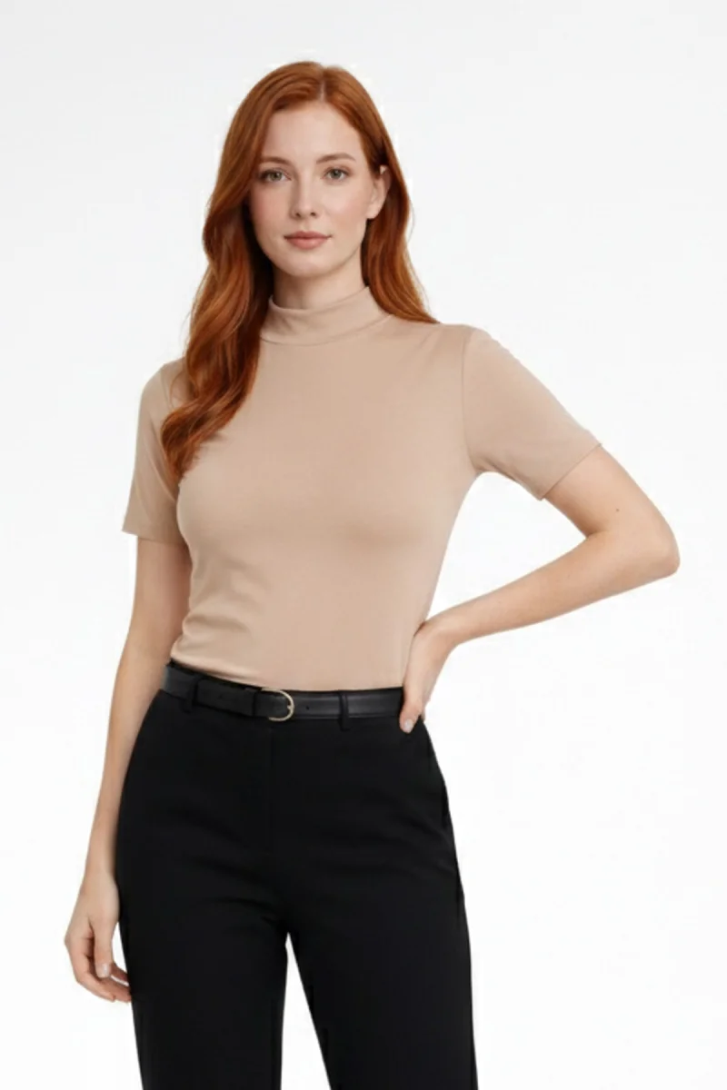 Kadın Bej Viskon  Yarım Balıkçı Yaka Kısa Kollu Kompakt Slim Fit Likralı Basic Günlük Body Bluz