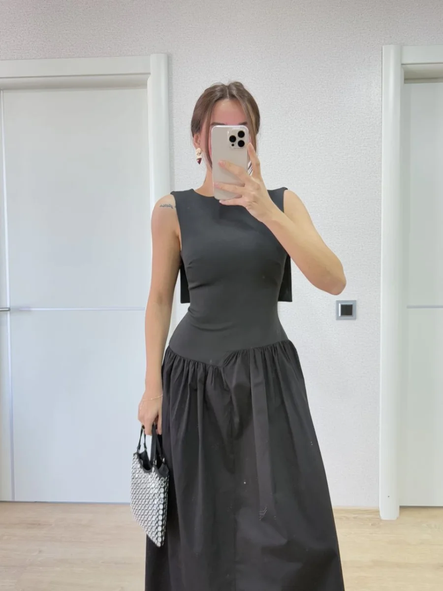 Krep Arkası Kanat Arka Ön Pens Detaylı Uzun   Elbise - Siyah -