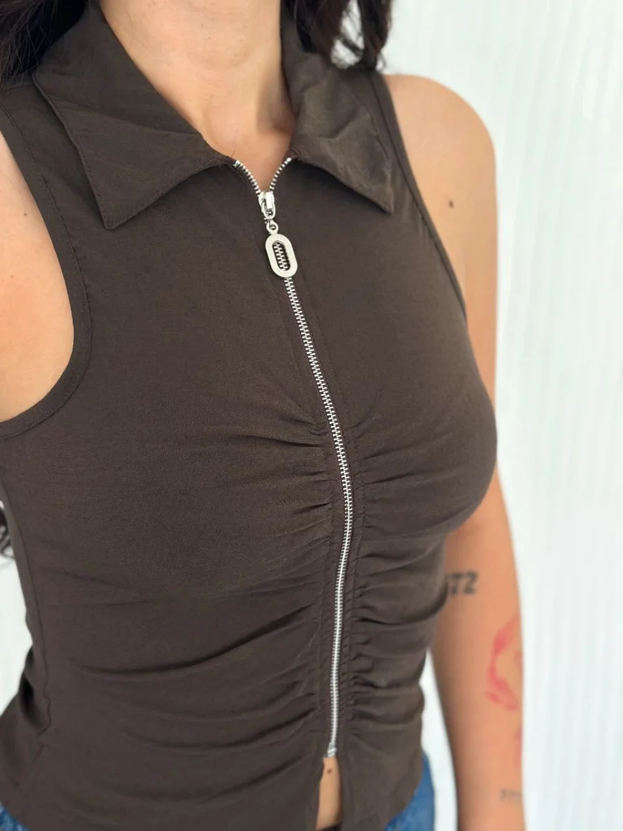 Yakalı Tam Fermuarlı Kolsuz Bluz - Kahverengi -