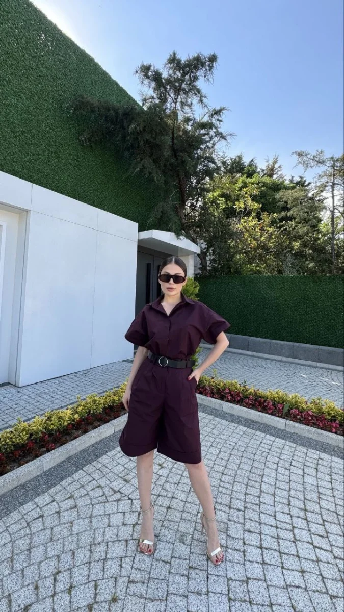 Yakalı Gömlek Kemerli Şortlu Takım - Bordo -