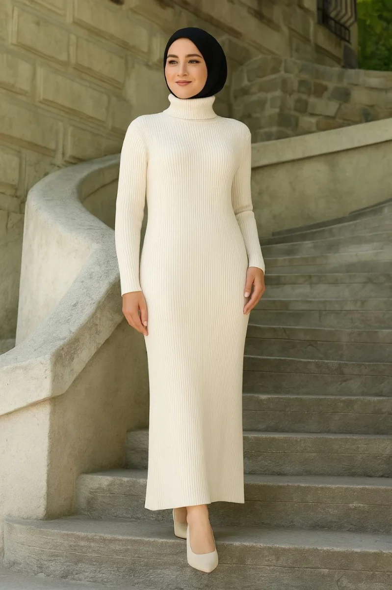 Tesettür Triko Elbise  - Beyaz -