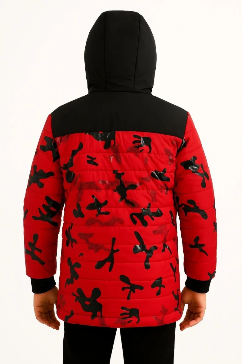 Kamuflaj Desenli Mont İçi Sıcak Tutan Pelüş Astarlı, Kapüşonlu, Fermuarlı Kışlık Su İtici Şişme Mont - Kırmızı