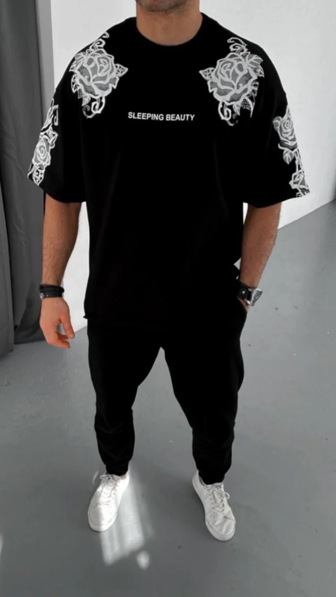 Flok Kabartma Baskılı T-Shirt - Siyah