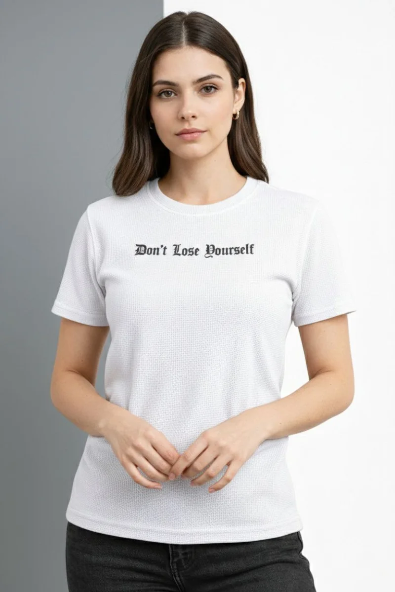 Kadın Wafıl Kumaş Tişört Regular Kalıp Bisiklet Yaka Baskılı Günlük Basic T-Shirt - Beyaz