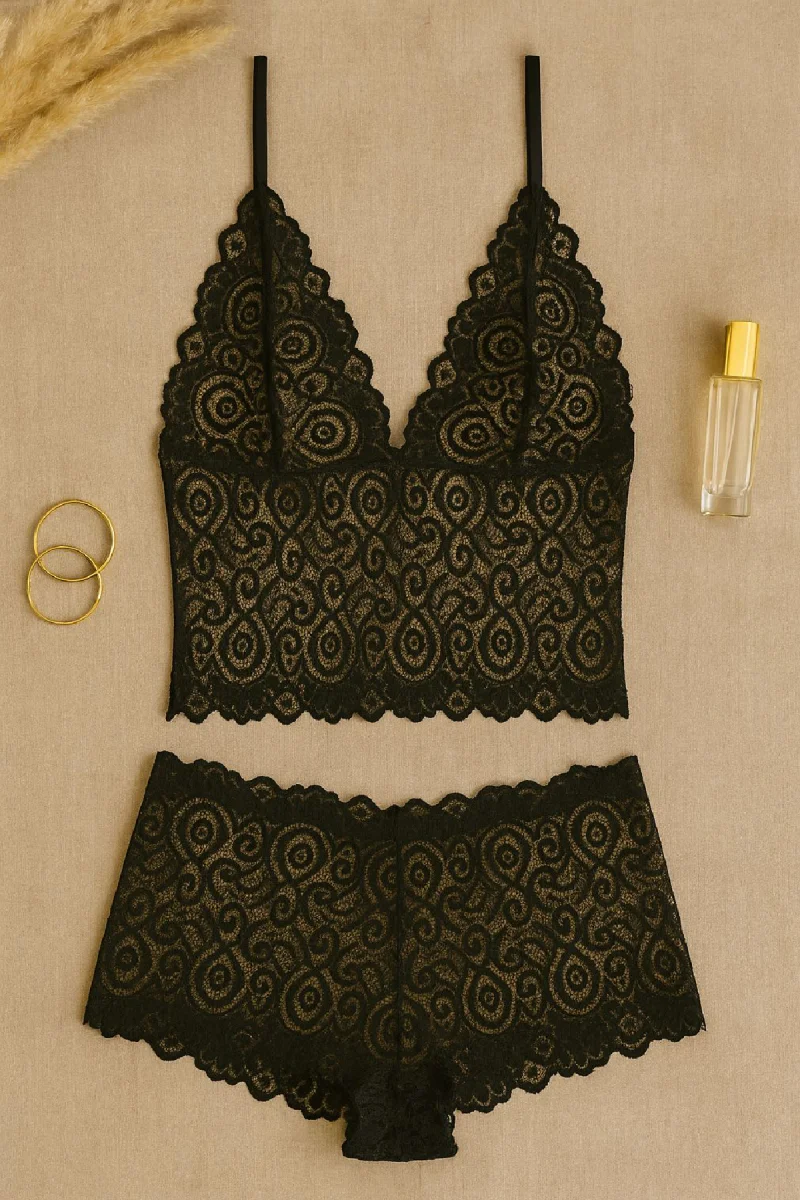 Kadın Siyah Dantel Bralet Şort Takımı – Şık, Zarif ve Feminen İç Giyim