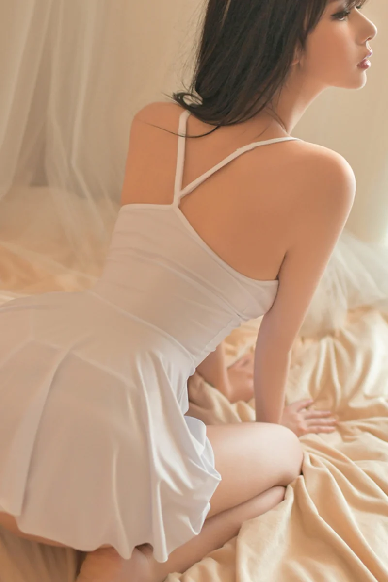 Kadın Beyaz İp Askılı Mini Bodycon Gecelik