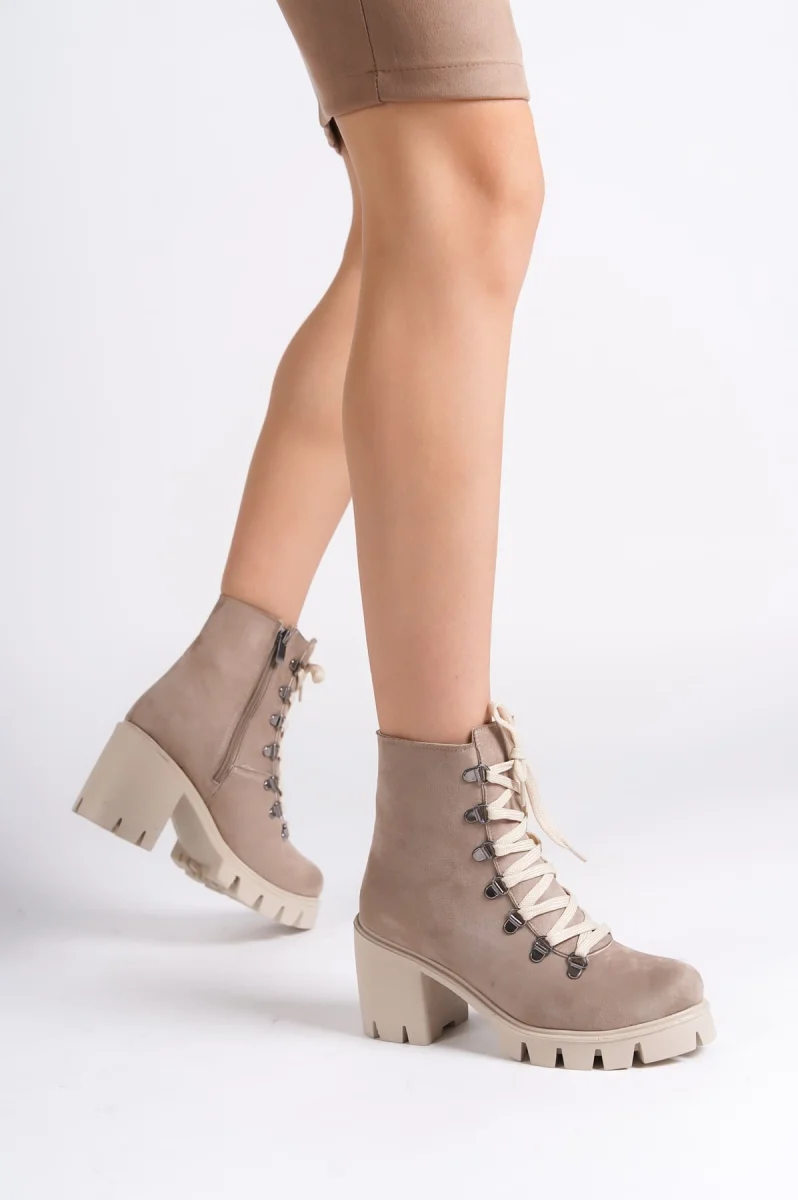 EMMA Bağcıklı Fermuarlı Ortopedik Taban Topuklu Süet Kadın Bot  STT - Ten