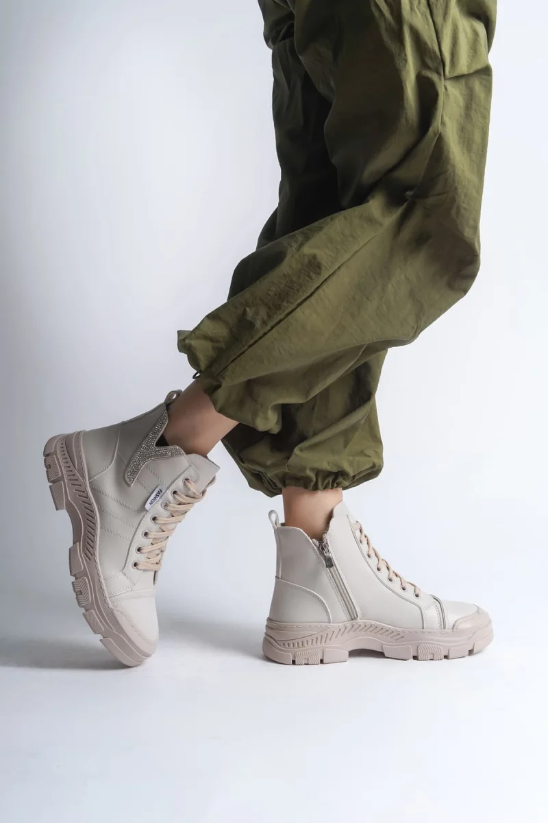 AMBER Bağcıklı Fermuarlı Ortopedik Taban Kadın Bot  CKT - Krem