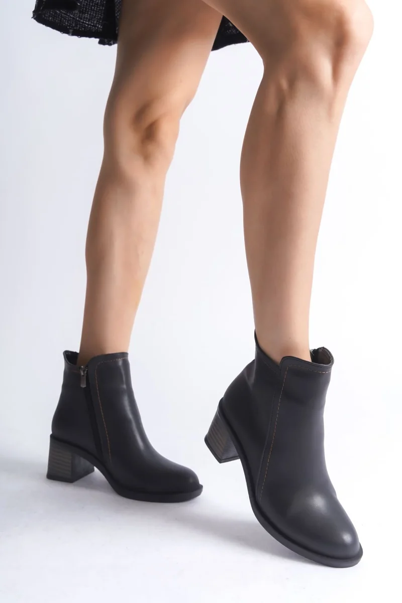 LARISSA Fermuarlı Ortopedik Taban Topuklu Kadın Bot  CST - Siyah