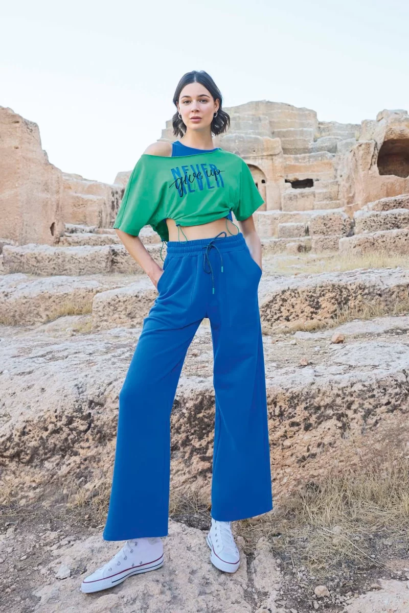 Kısa Kollu "never Give Up" 3'lü Crop Eşofman Takımı