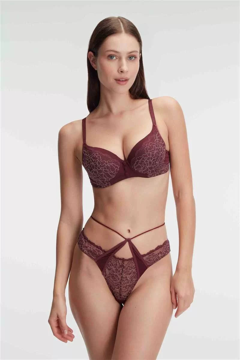 Fantezi Çiçek Desenli Destekli Balenli Kaplı Dantel Detaylı İç Çamaşırı Takımı