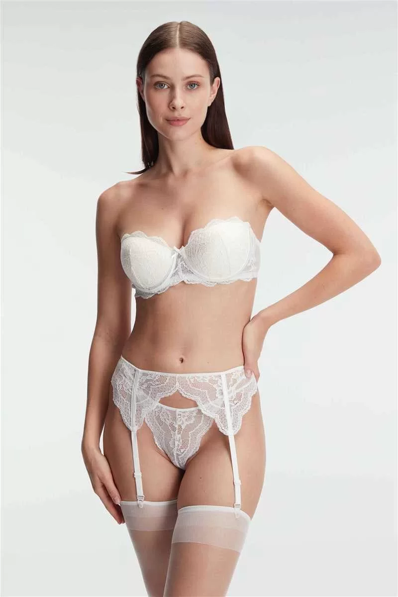 Sütyen, Jartiyer, String Ve Çorap Takımı