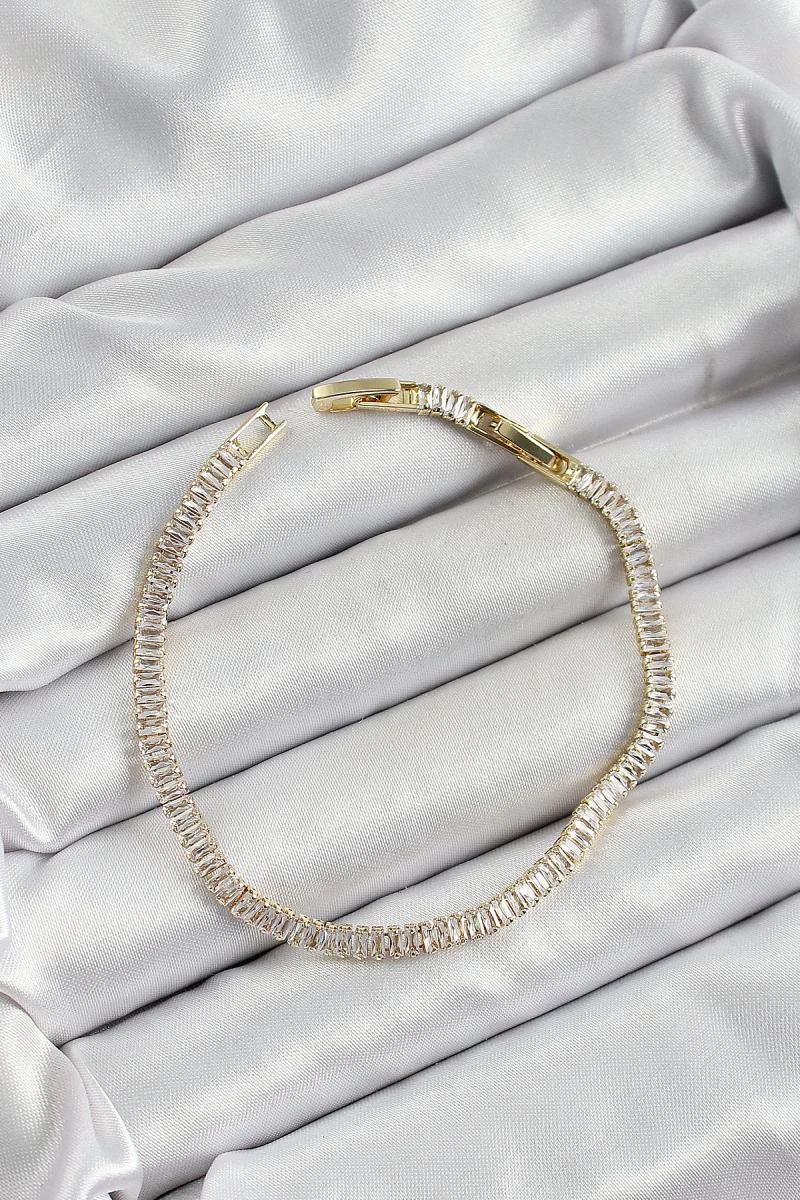 Pirinç Zirkon Taşlı İnce Su Yolu Model Gold Renk Kadın Bileklik