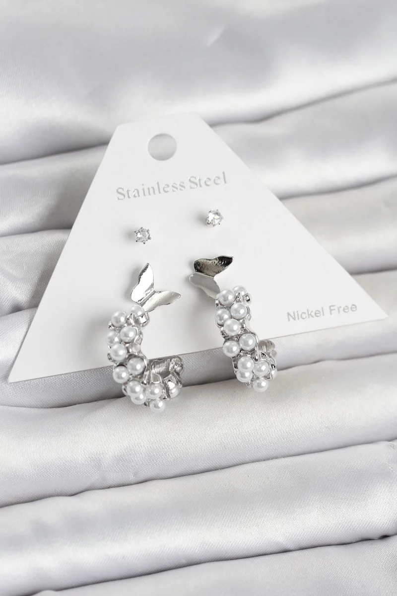 Pirinç Gümüş Renk Kelebek Detaylı Kadın Küpe Seti