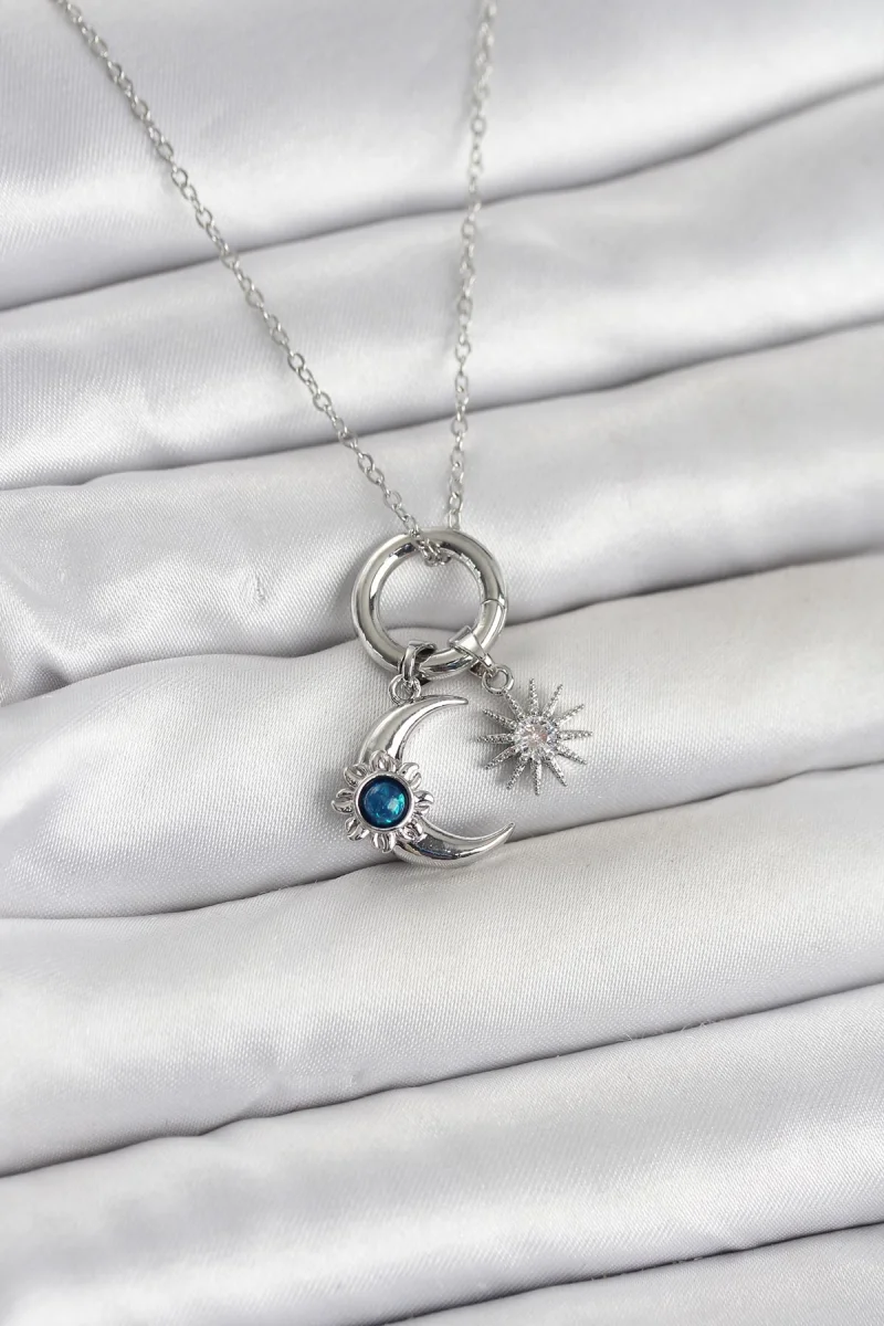 316L Çelik Gümüş Renk Gece Gündüz Tema Charmlı Kadın Kolye