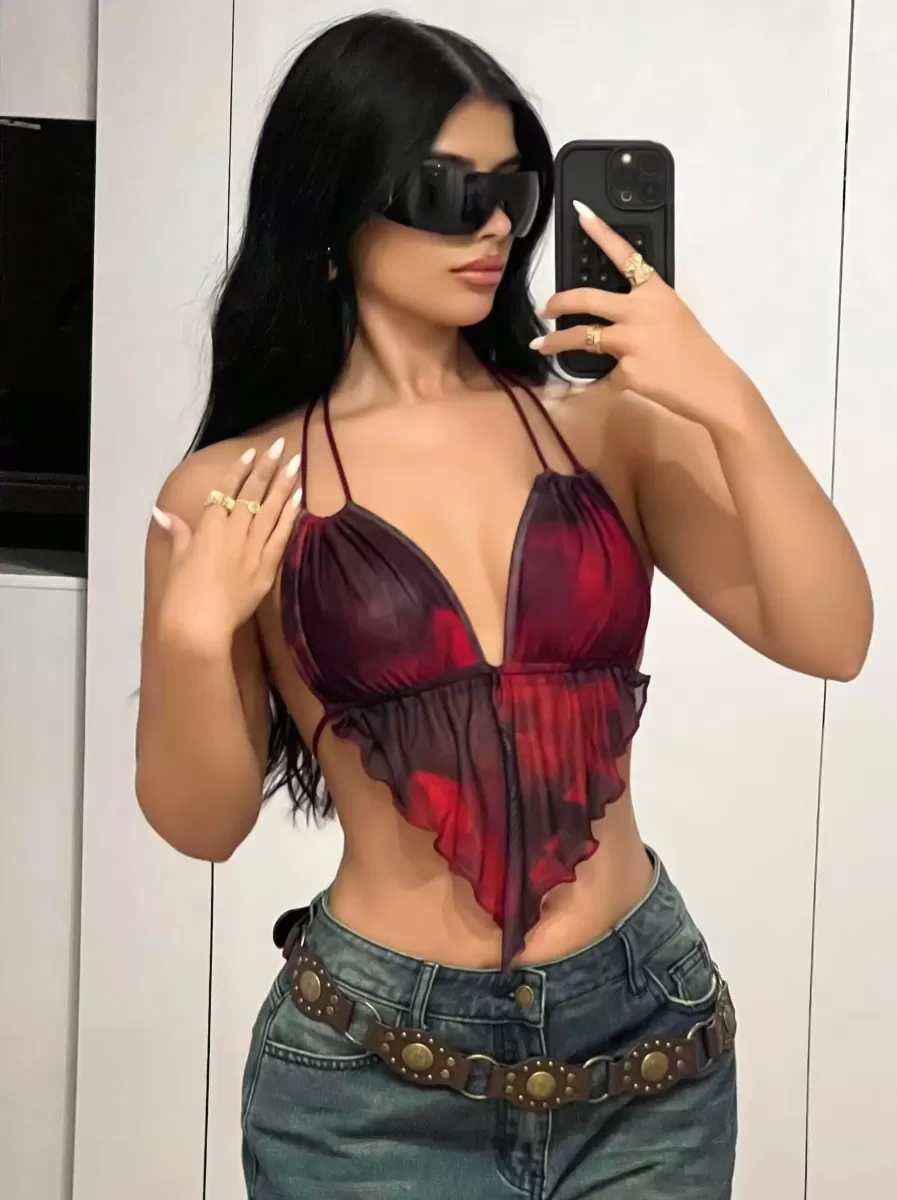 Kırmızı Siyah Desenli İnce Askılı Üçgen Kesim Crop